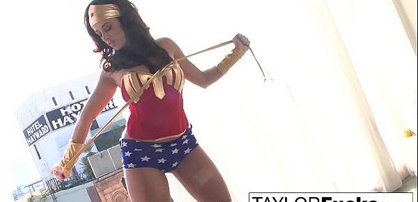  Taylor Vixen Is Wonder Woman